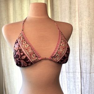 NWT! Bikini w/ metal accents☀️